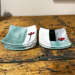 Set of Square Fused Glass Plates with Floral Design